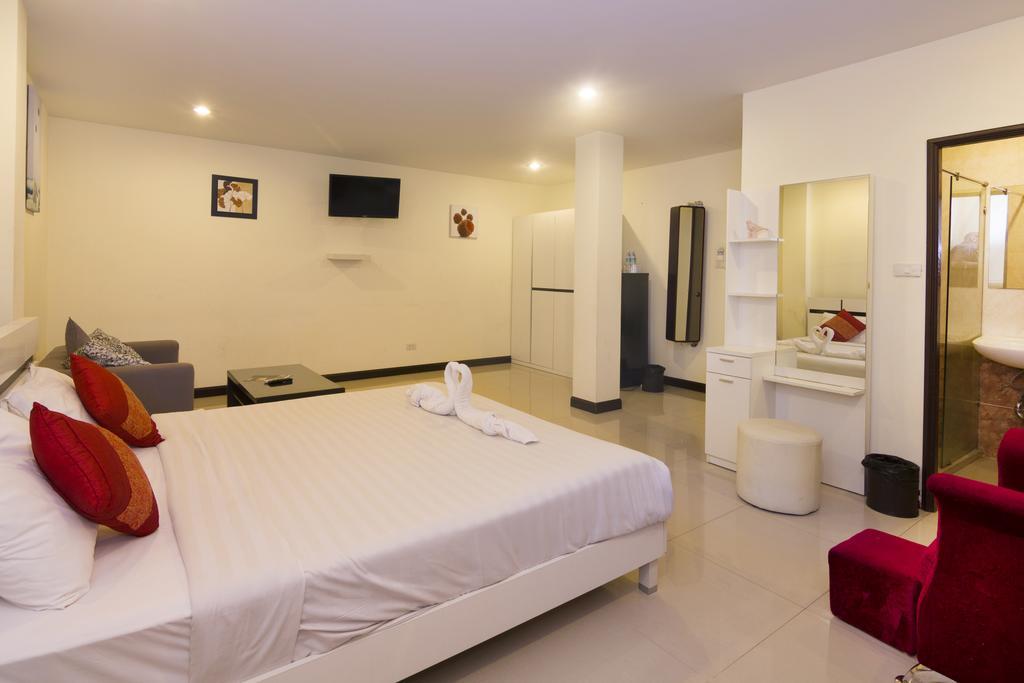 Royal Q & D Suites Паттая Екстер'єр фото