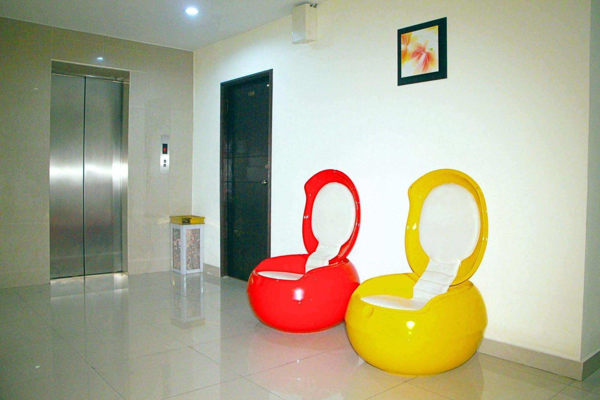 Royal Q & D Suites Паттая Екстер'єр фото