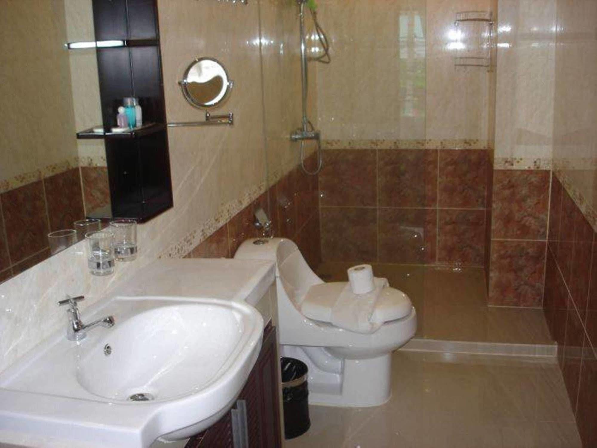 Royal Q & D Suites Паттая Екстер'єр фото