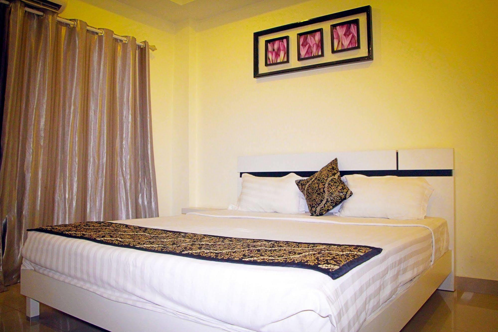 Royal Q & D Suites Паттая Екстер'єр фото